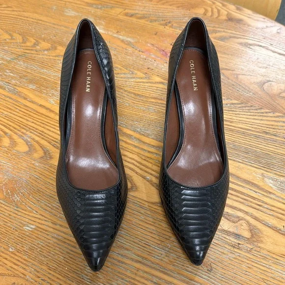 Black heels - Picture 1 of 4